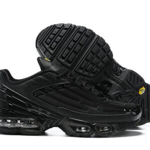 TÊNIS NIKE AIR MAX PLUS TN3 TRIPLE BLACK
